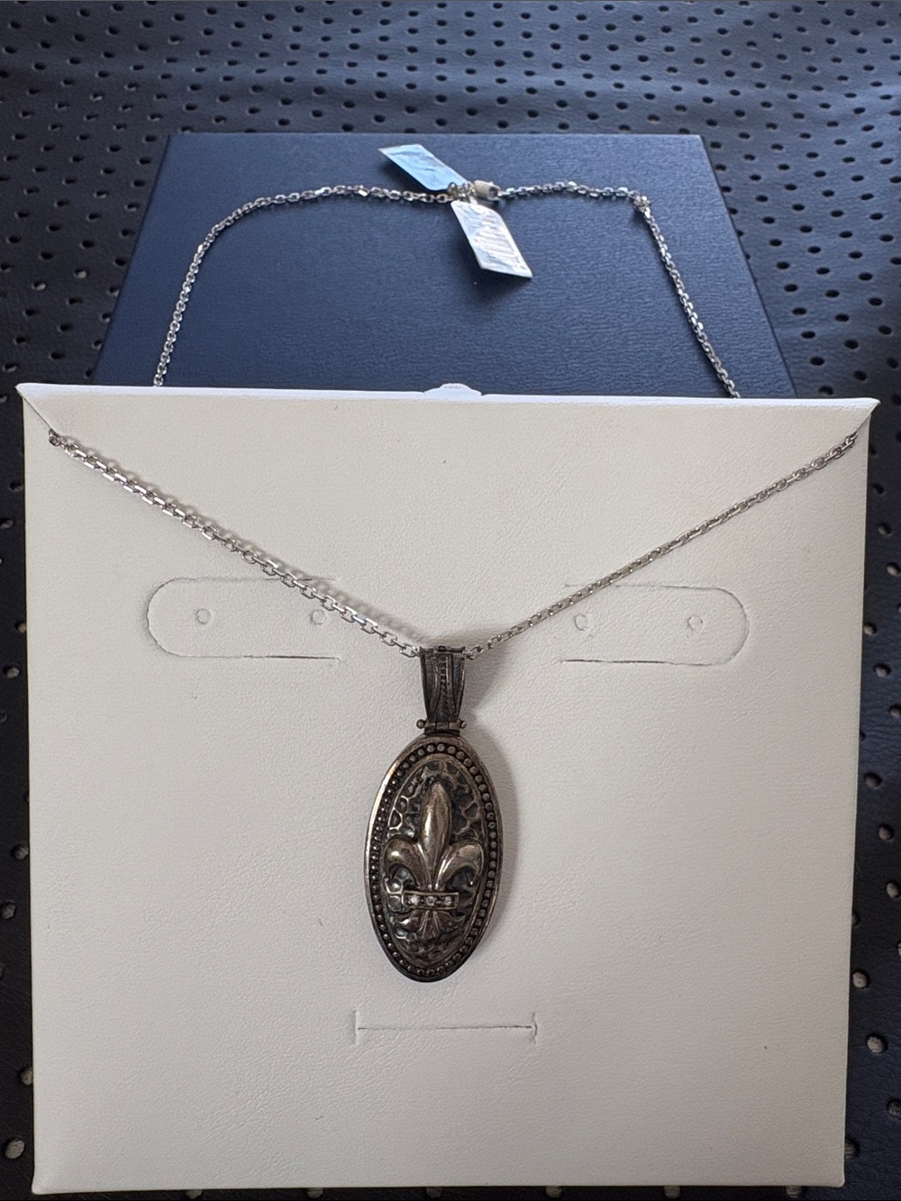 Silver Fleur-de-Lis Oval Pendant Necklace